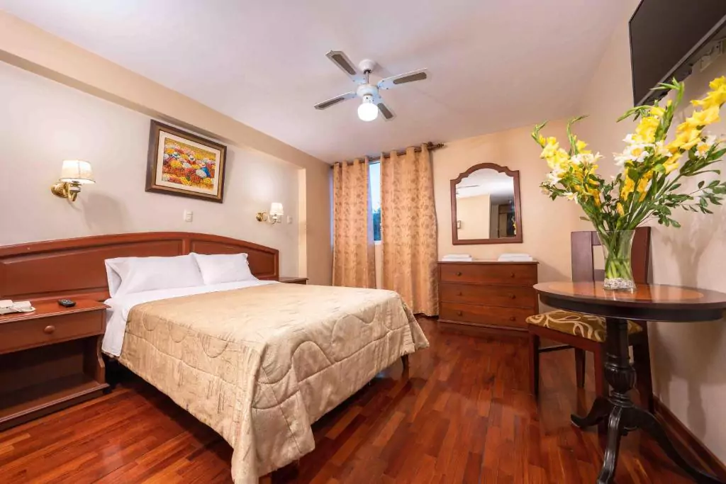hotel-manhattan-double-room-1